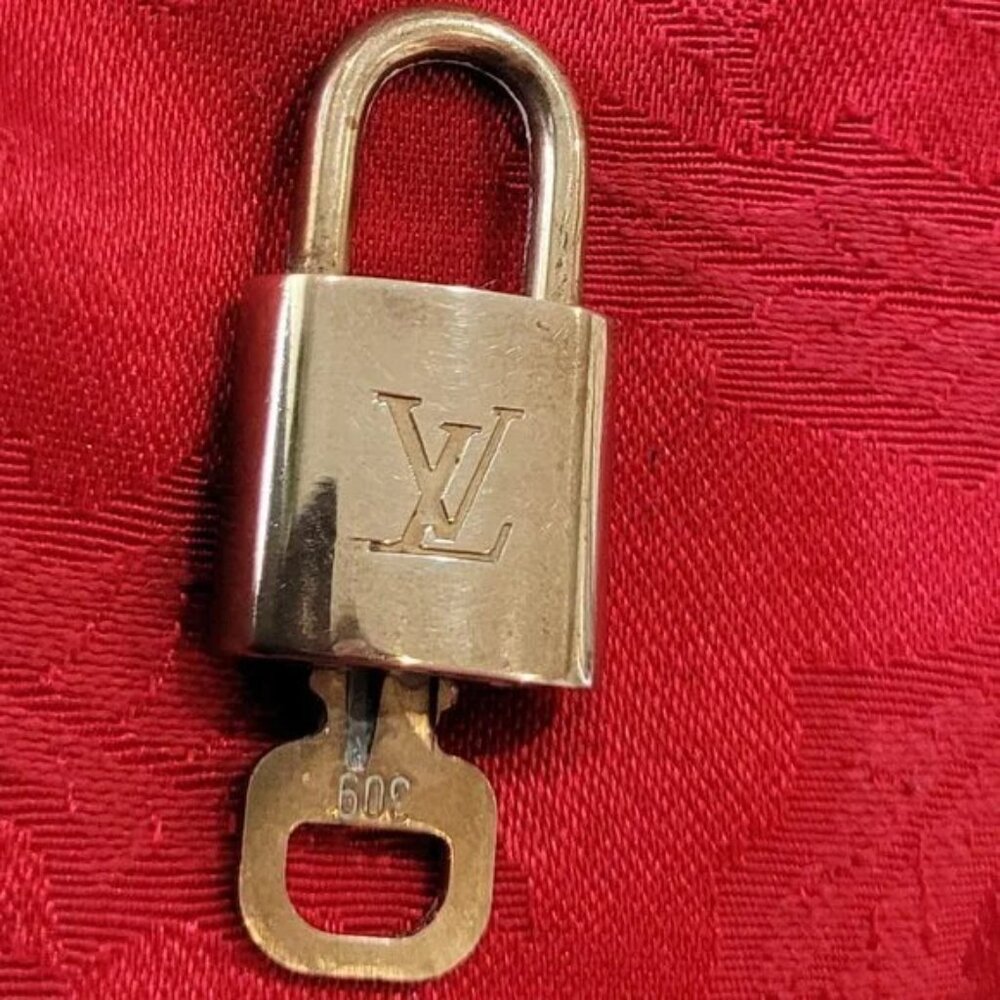 Louis Vuitton Authentic Solid Brass Lock & Key - image 6